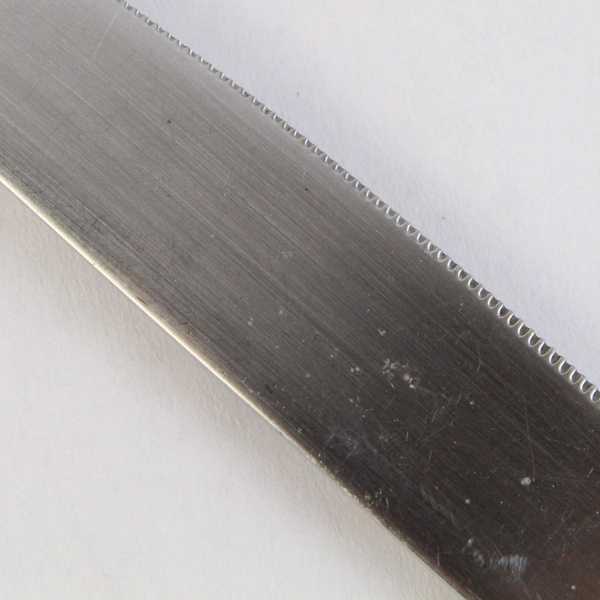 Lot of 5 Oneida Torino Dinner Knives Stainless Steel Swirl Pattern