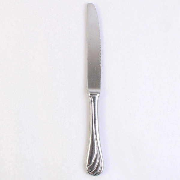 Lot of 5 Oneida Torino Dinner Knives Stainless Steel Swirl Pattern