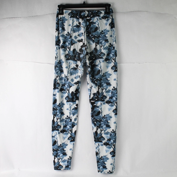 Women's Blue and White Grapevine Print Leggings One Size