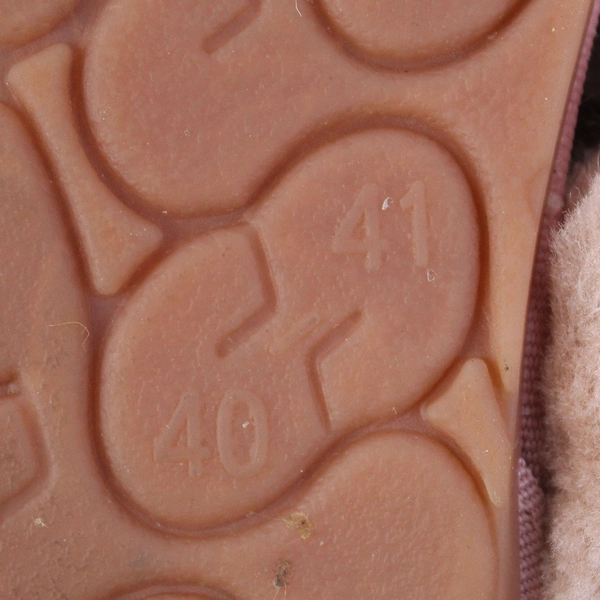 Unbranded Blush Pink Slip On Fuzzy Slippers Size EU 40 - 41 US 7