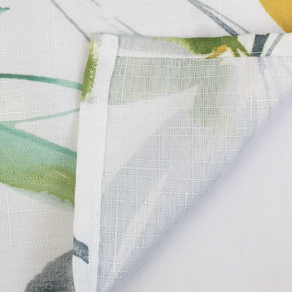 Unbranded Leaf Patterned Tablecloth 60" x 104"