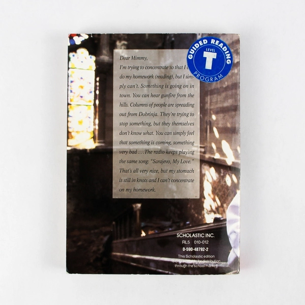 Zlata's Diary A Child's Life in Sarajevo by Zlata Filipovic 1994 PB English