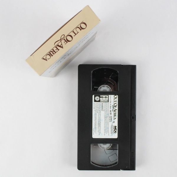 Out Of Africa 1993 VHS Tape MCA Home Video Meryl Streep Robert Redford