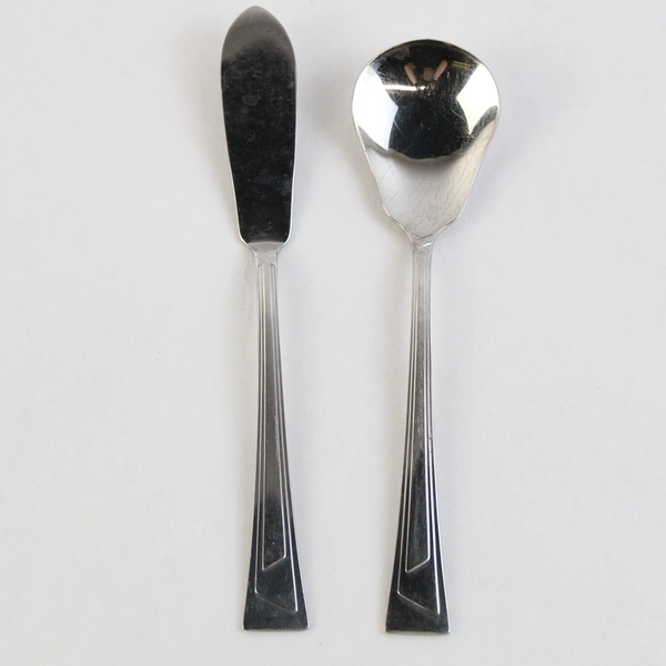 2 PC Set Oneida Silver Ledges Stainless Steel Sugar Spoon and Butter Knife