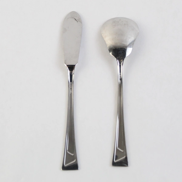 2 PC Set Oneida Silver Ledges Stainless Steel Sugar Spoon and Butter Knife