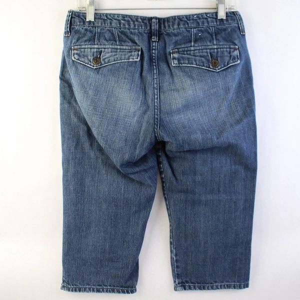Old Navy The Sweetheart Classic Rise Medium Wash Denim Capri Jeans Size 6