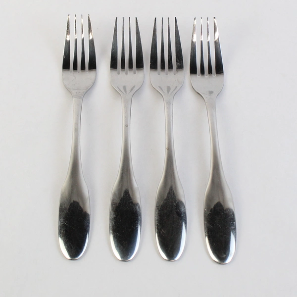 Set of 4 Oneida Silver Liberty Stainless Steel Dinner Forks