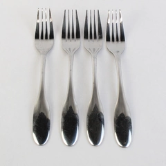 Set of 4 Oneida Silver Liberty Stainless Steel Dinner Forks