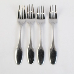 Set of 4 Oneida Silver Liberty Stainless Steel Salad Forks