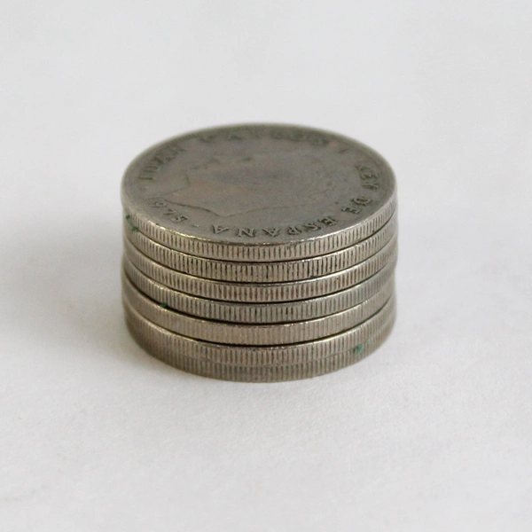 Lot of Seven 5 Peseta Coins From Spain Dated 1975 to 1984