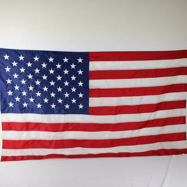 Lot of 2 Used Oregon 2x3 & USA 3x5 Nylon Flags Elmer's Good Condition