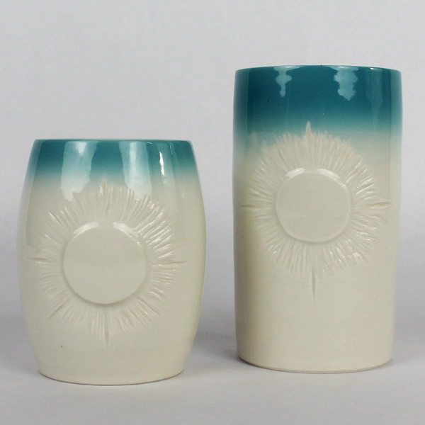 Set of 2 P Howard Aqua Blue Ombre Sunburst Pottery Vases Planters 5.25" & 4.25"