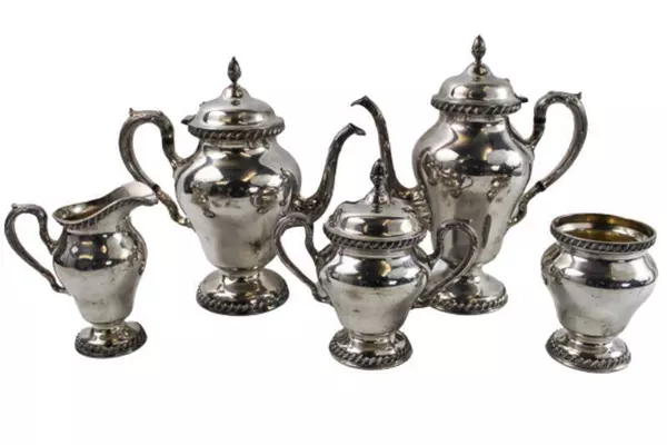 Wilcox Silver Co. N7053 Silver Plate 5-Piece Coffee & Tea Set - Needs Polish