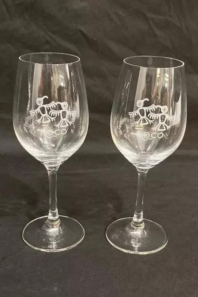 Lot of 2 ROCO Winery Crystal Wine Glasses Thunderbird Design Festive 8.25"