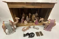 Large 18-Piece Hand-Painted Nativity Set with Manger & Figures Pre-Owned