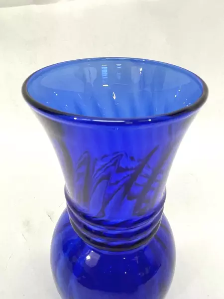 Lot of 2 Vintage Cobalt Blue Flower Vases Designer Choice Mexico Elegant Home