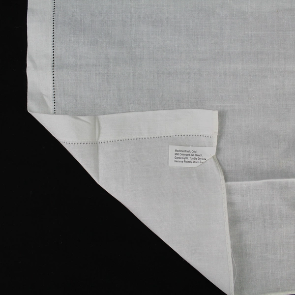 Lot of 2 Vintage Peking Handicraft White Cotton Lace Accent Kitchen Towels