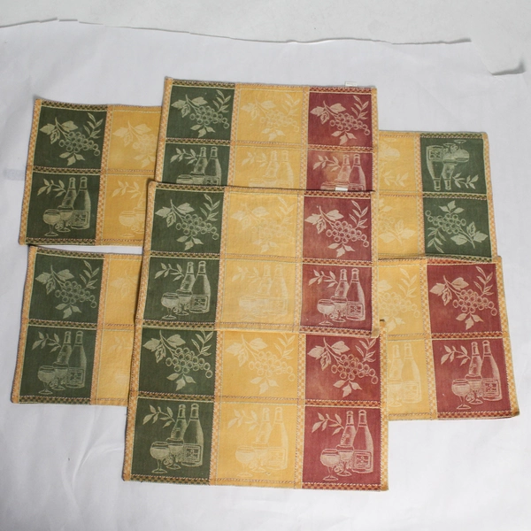 Lot of 7 Woven Placemats Wine Grapes Vineyard Kitchen Decor 19"x13" Pre-Owned