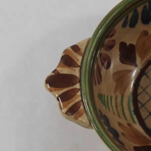 Vintage Hand Painted Japanese Ceramic Bowl Dish with Handles & Crazing 6.5"