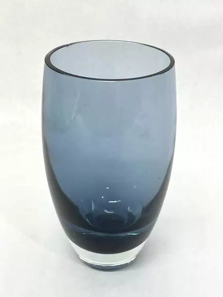 Heavy Base Blue Crystal Vase 7" Tapered Floral Planter Pre-Owned Chip Rim