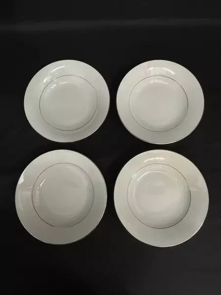 Lot of 4 Sango White on White 1079 Cereal Bowls with Platinum Trim One Chipped
