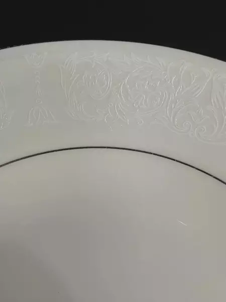 Lot of 4 Sango White on White 1079 Cereal Bowls with Platinum Trim One Chipped