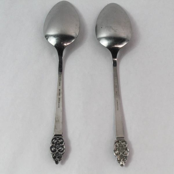 Lot of 2 Vintage Oneidacraft Deluxe Stainless Nordic Crown Serving Spoons 8.5"