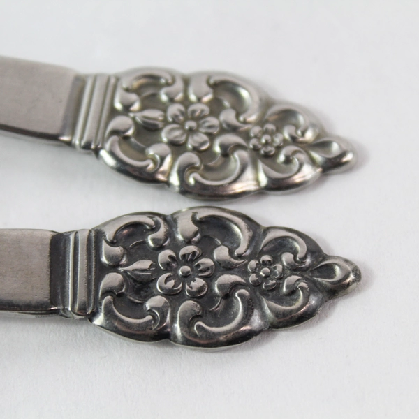 Lot of 2 Vintage Oneidacraft Deluxe Stainless Nordic Crown Serving Spoons 8.5"