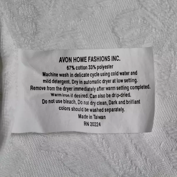 Lot of Avon Home Fashions Floral Damask Tablecloth & 3 Napkins Fabric Craft