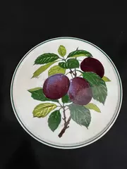 Vintage Villeroy & Boch Yorkshire Ware Porcelain Plum Trivet 6.25" Round
