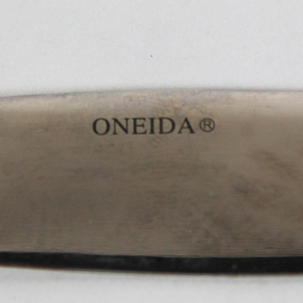 Lot of 4 Oneida Stainless French Hollow Dinner Knives 9.25" Good Cond