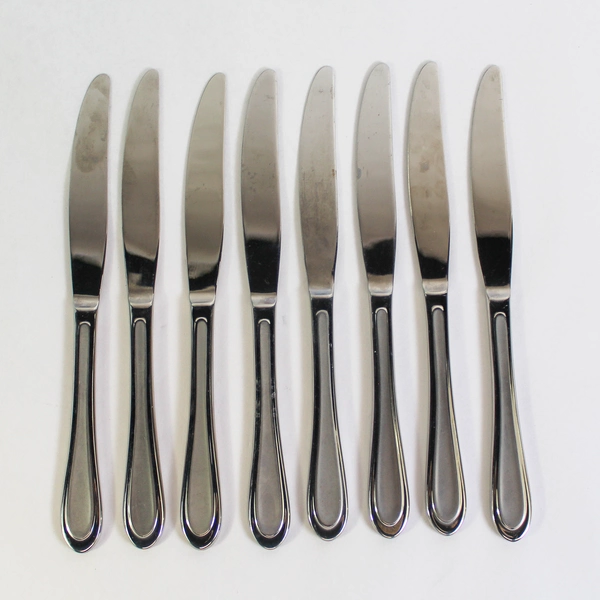 Lot of 8 Oneida Ivory Stainless Steel French Hollow Dinner Knives 9.25"