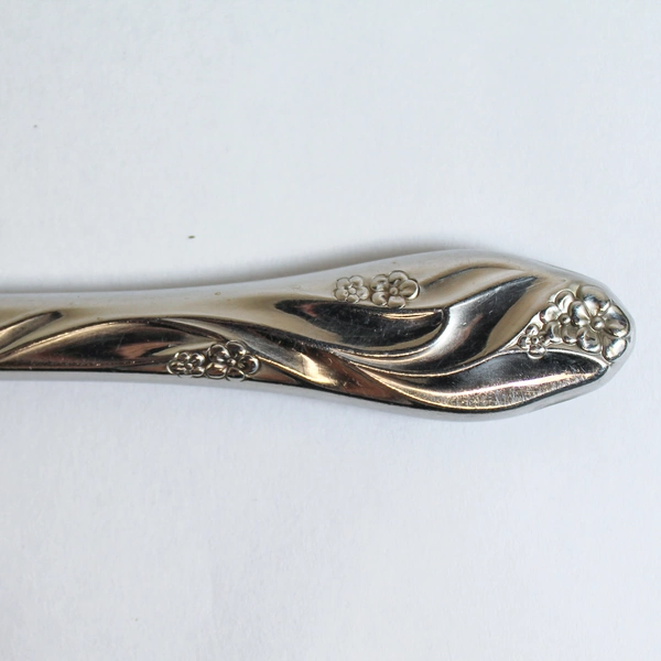 Lot of 3 Oneida Lorilei Stainless Steel 9" Dinner Knives Floral Design Pre-Owned