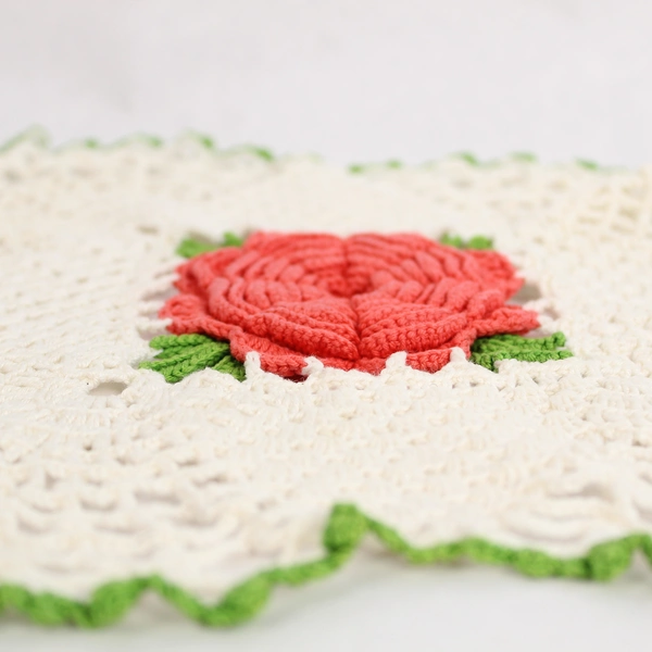Vintage Doily 10" Red Rose Center Green Trim White Lace Kitchen Linen