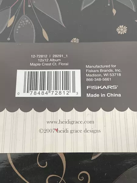 2007 Heidi Grace Our Family Photo Album 12x12 Black Vine Design with Protectors