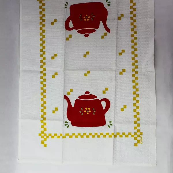 Vintage Riegel Waffle Knit Red Teapot Kitchen Dish Hand Towel White Yellow