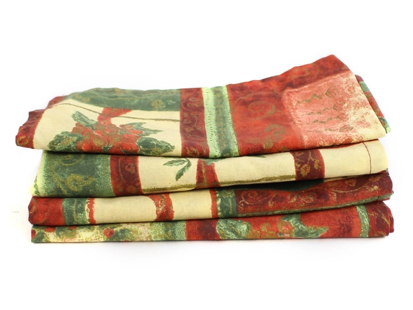 Lot of 4 Style Lab Christmas Placemats Wreaths Holly 100% Cotton 17x17"