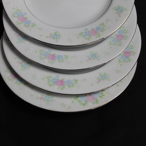 Lot of 4 China Garden Prestige Jian Shiang 7" Floral Dessert Plates Vintage