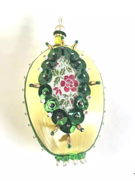 Lot of Christmas Decor Floral Picks Bows Door Hangers Pre-owned