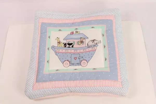 Handmade Infant Quilt Noah's Ark Design with Pillow Pocket 42"x32" White