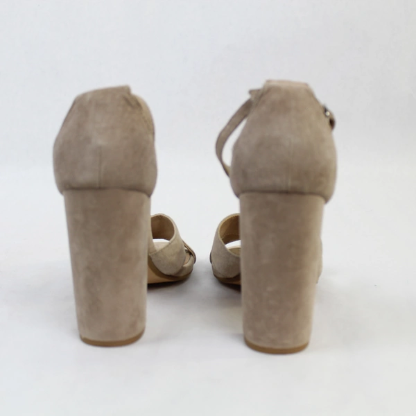 Steve Madden Saraii Sandal Heels Size 8M Beige Suede Leather Buckle Strap