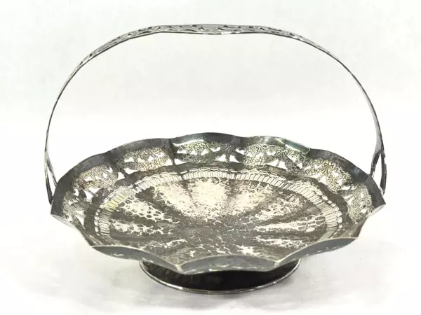 Vintage Apollo Sheffield EPS Nickel Silver Pierced Basket with Handle #3204