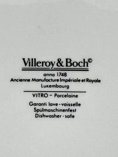 Villeroy & Boch Zurich Maroon 12" Porcelain Dishwasher-Safe Platter #1748