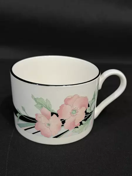 Set of 4 Sango Jolie White Coffee Cups Pink Flowers Green Leaves Vintage