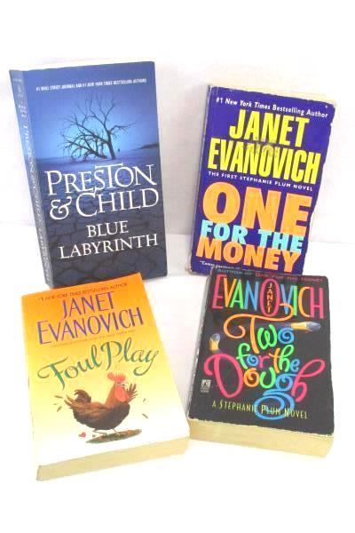 BOOK LOT 4 Suspense Thriller Paperback Detective Janet Evanovich Preston & Child