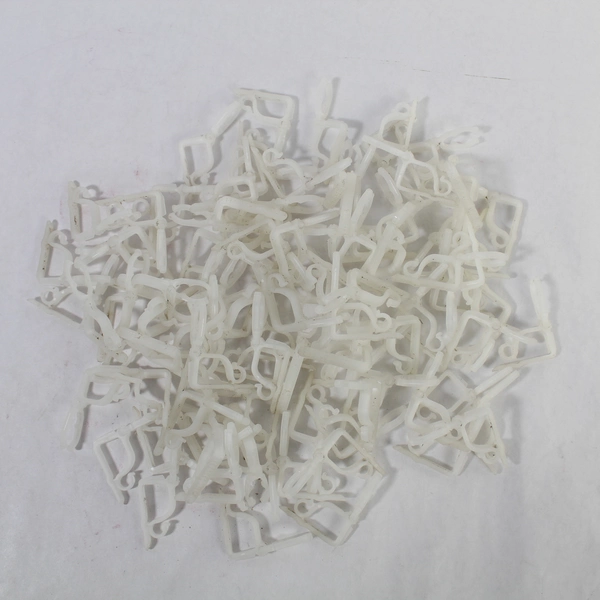 Lot of 160 Plastic Eaves House Clips Standard Size for Hanging Lights