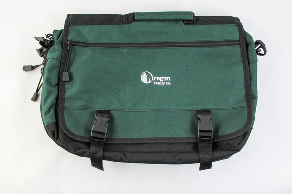 Oregon Realty Messenger Laptop Bag Adjustable Shoulder Strap Green Black