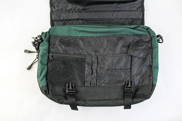 Oregon Realty Messenger Laptop Bag Adjustable Shoulder Strap Green Black