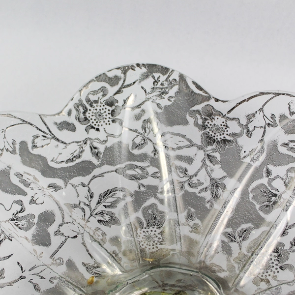 Clear Etched Glass Serving Platter Floral Scalloped Rim Centerpiece Fruit Bowl
