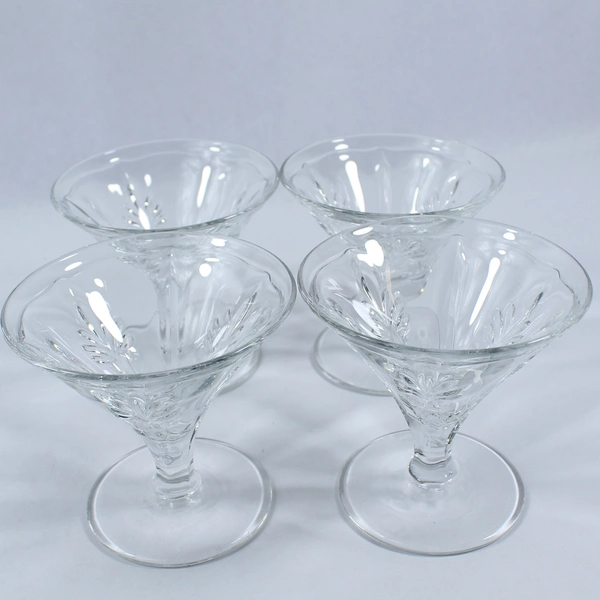 Set of 4 Clear Glass Stemmed Dessert Parfait Bowls 4" Tall Dining Decor
